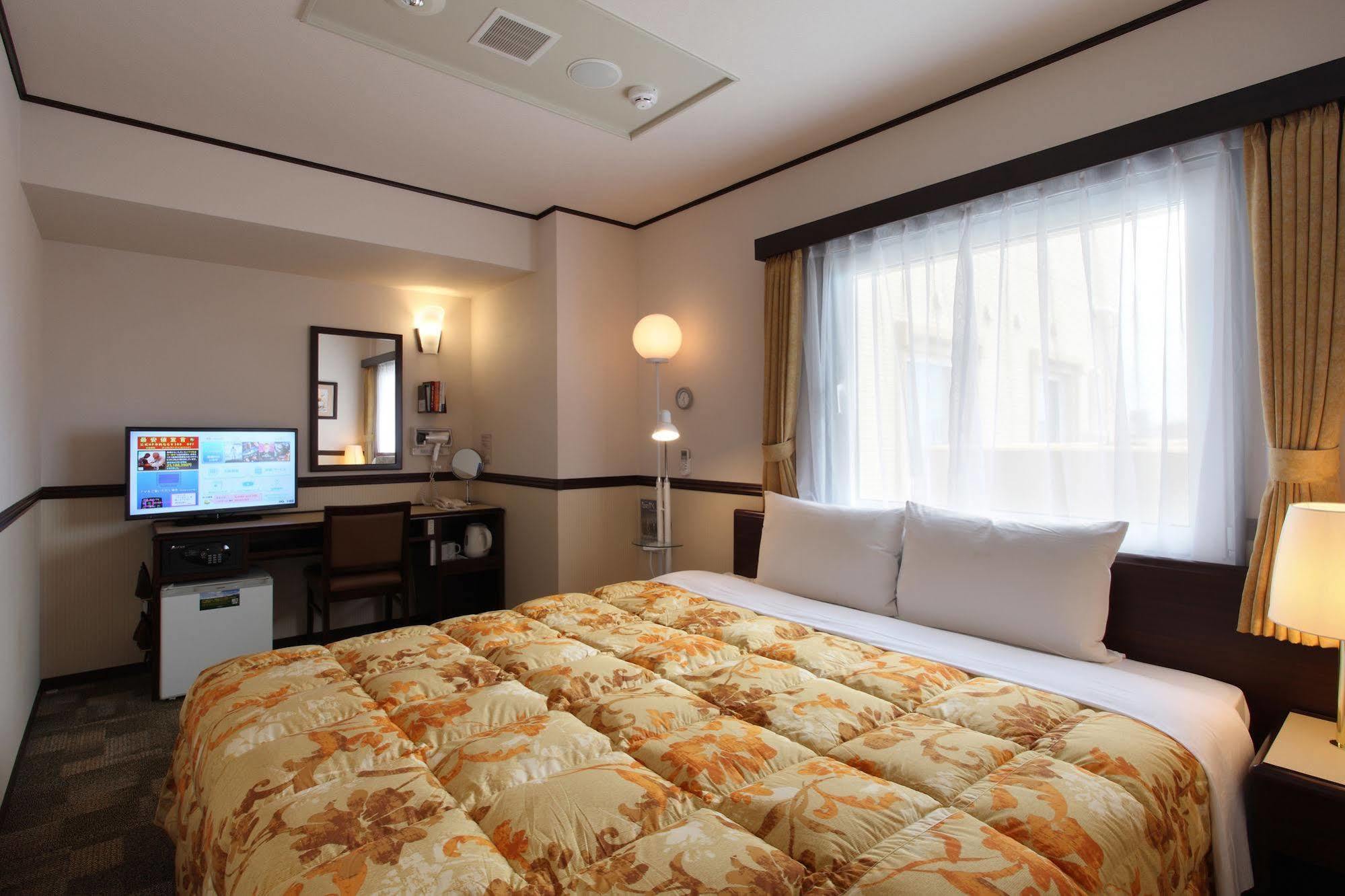 Toyoko Inn Yokohama Nishi-Guchi Εξωτερικό φωτογραφία